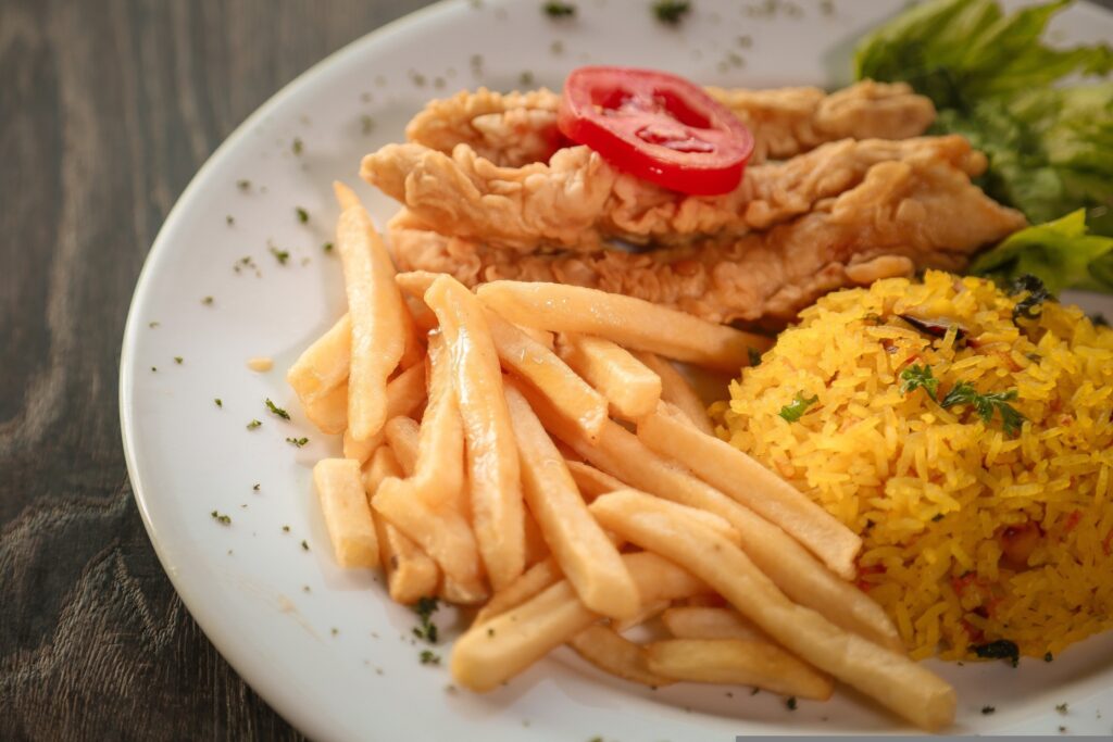 Polémique autour de Master Poulet à Saint‑Ouen : existe‑t‑il un lien entre fast‑food et désertification du centre‑ville ?